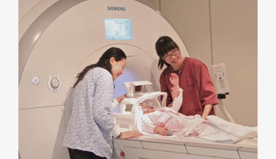 Play Service for Children for MRI (3)